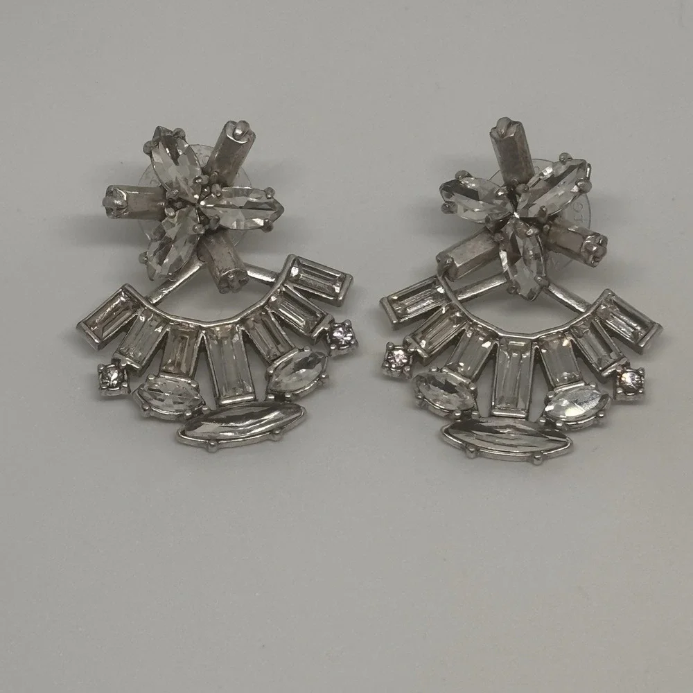 Stella Dot Earrings Fan Shape Crystal Statement Silver‎ Tone Studs Sparkle